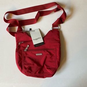 NWT Baggalini red zip shoulder/cross body bag